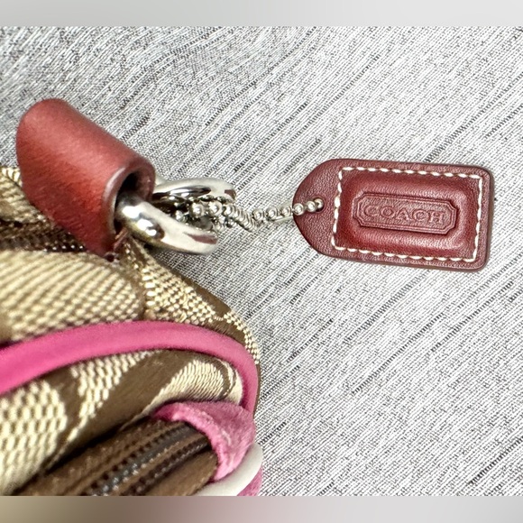 Coach Vintage Y2K Pink Suede, Signature Jacquard & Brown Leather Crossbody 7”x5” - Picture 13 of 17